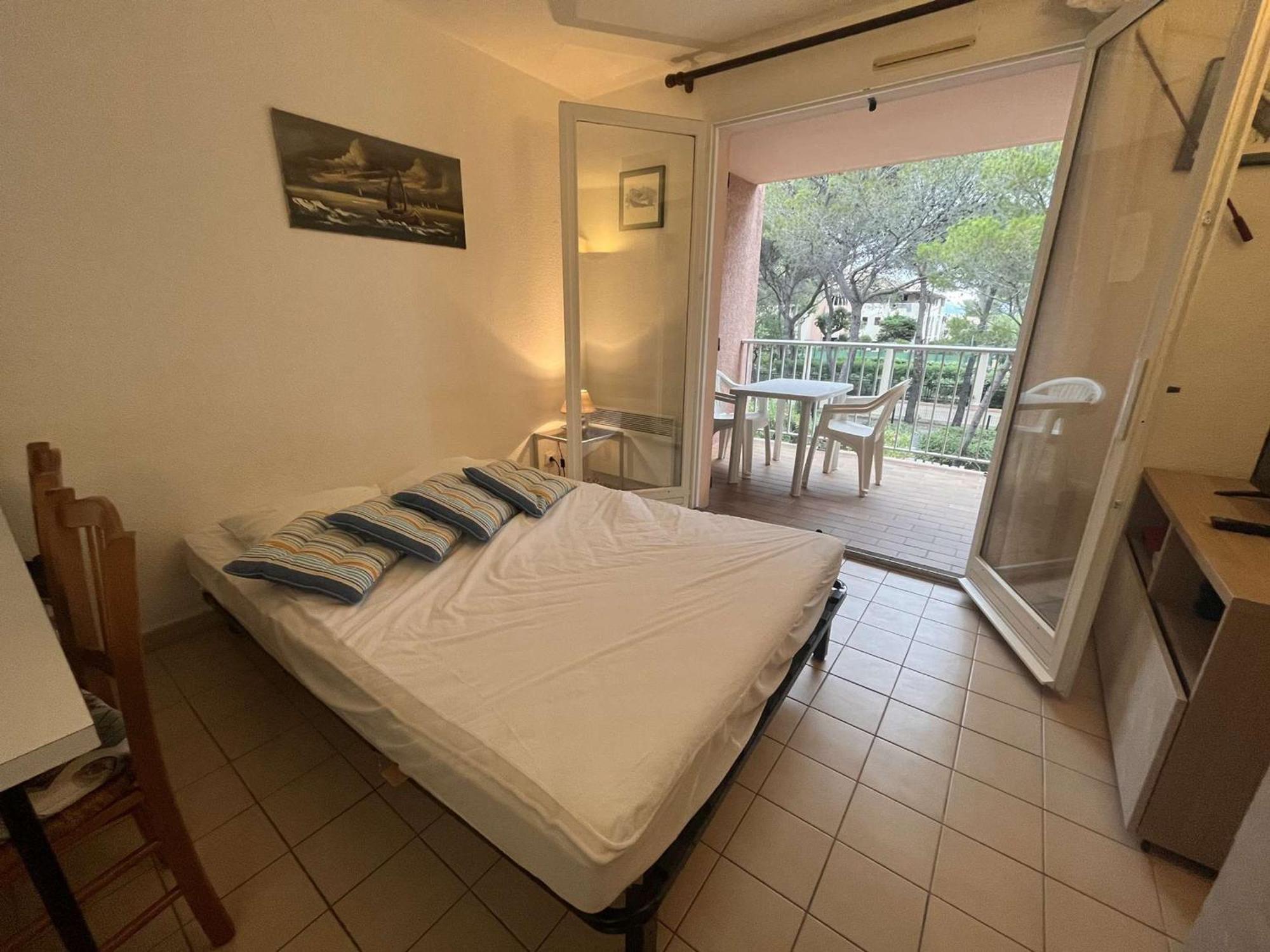 Studio Cabine Avec Piscine, Tennis Et Parking A 400M De La Plage - 4 Couchages, Saint-Aygulf - Fr-1-226A-89 Сент-Егюльф Екстер'єр фото